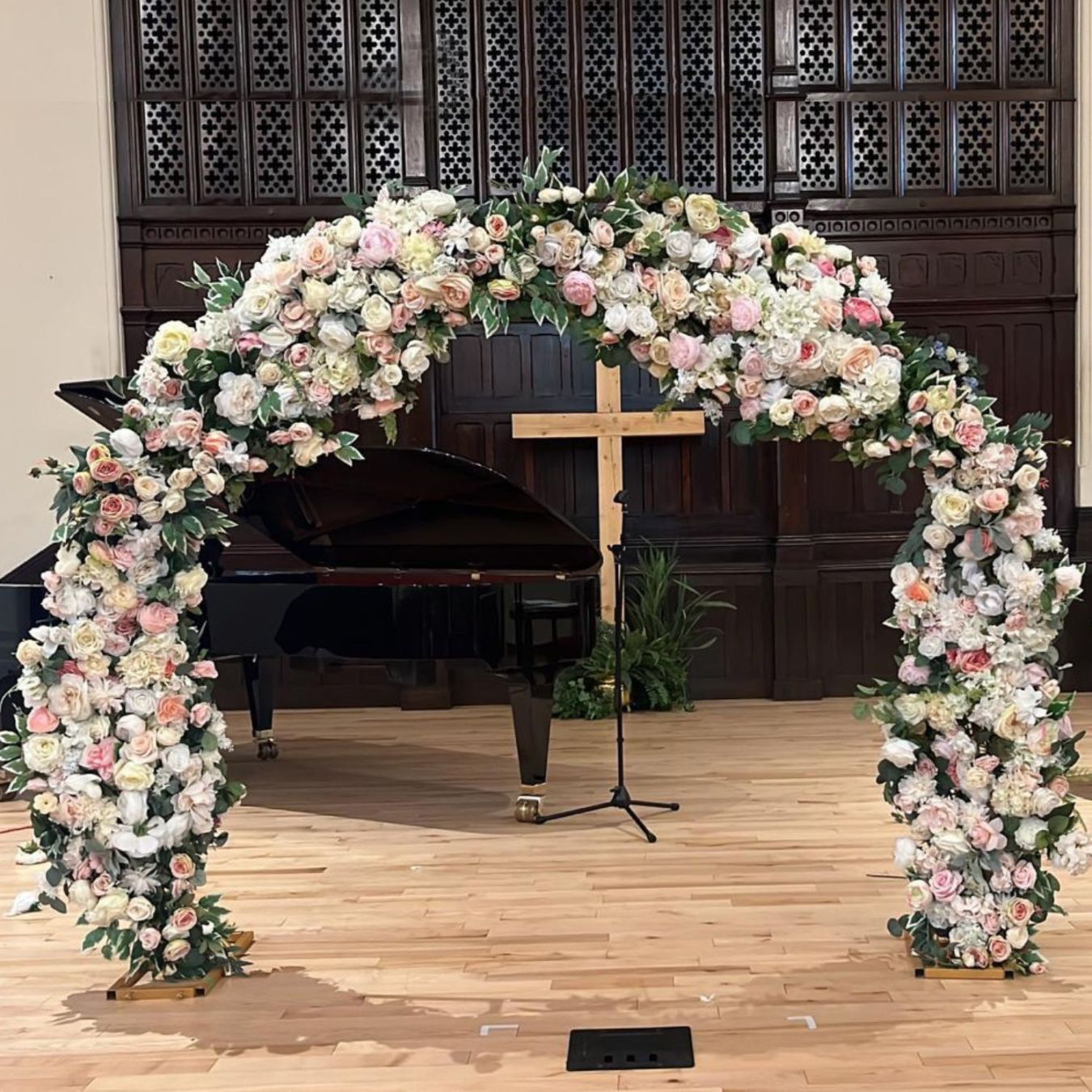 Mixed Flower Ring Archway